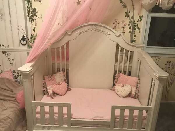 Bassett baby addison crib hotsell