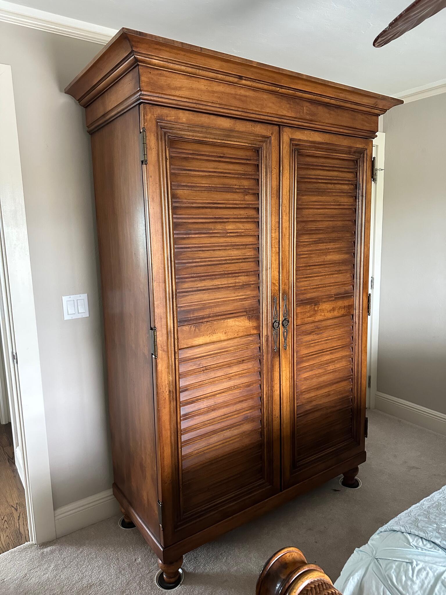 Captiva, FL News, Crime, Lost Pets, Free Stuff