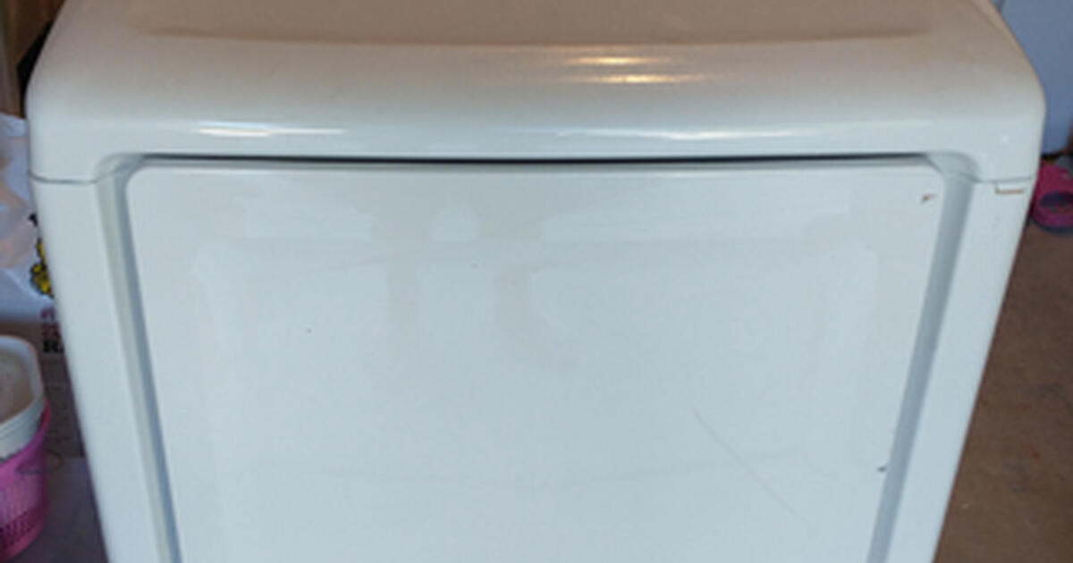 Samsung DV40J3000EW/A2 Dryer 7.2 Cu Ft for Free in Charleston, SC For