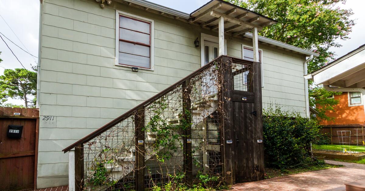 Lovely Garage Apt for Lease Woodland Heights for 1400 in Houston, TX