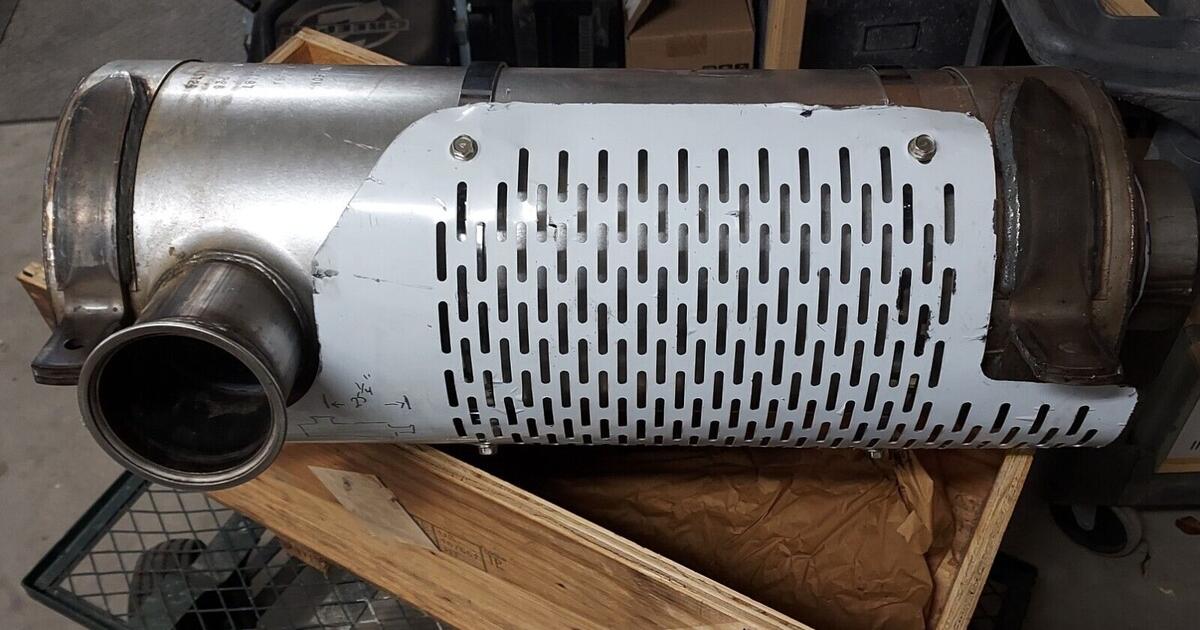 Catalytic Muffler International/Navistar DT466EDT530E Series40 Detroit