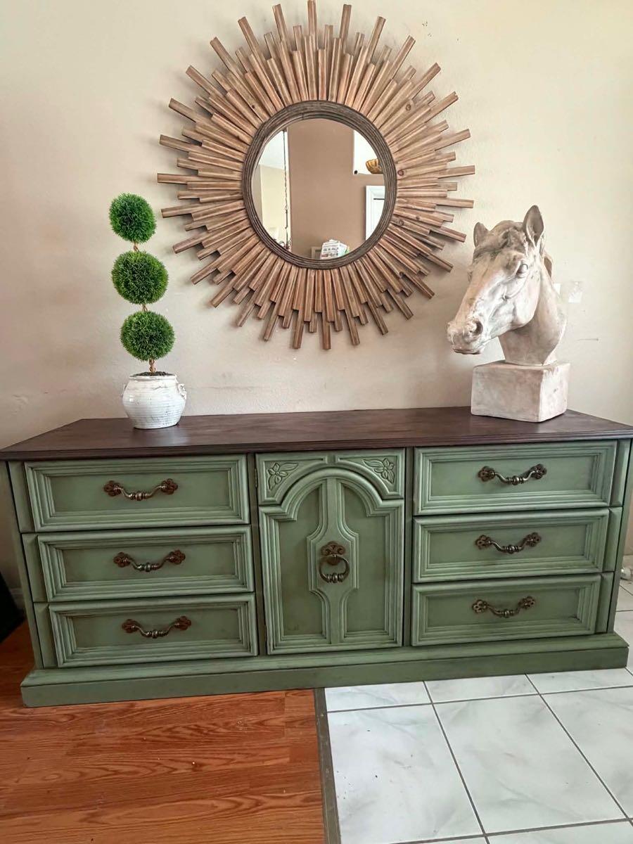 green emerald velvet dress Amazon.com: Vanity Desk Dark Green Large Makeup Vanity with Mirror and  Stool Vanity Desk Makeup Table with Drawers Nightstand Bedroom Furniture  Makeup Dressing TableGreen L80cm : Home & Kitchen