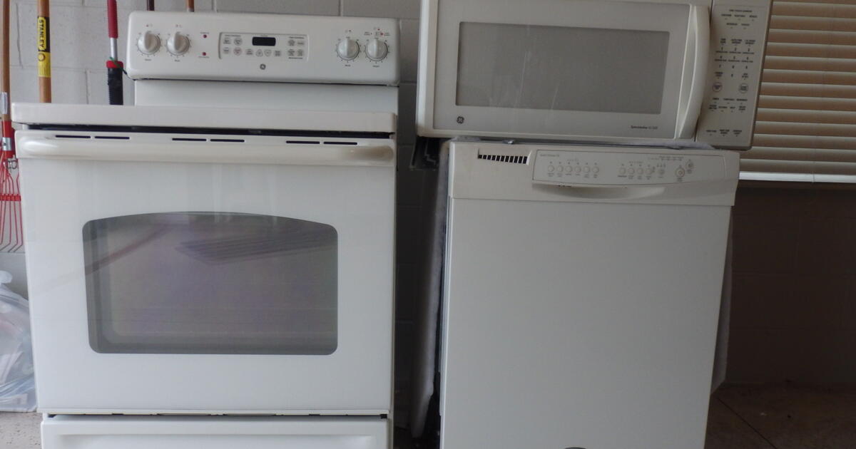 Kitchen Ready Appliances 25 Each for 25 in Kenosha, WI For Sale