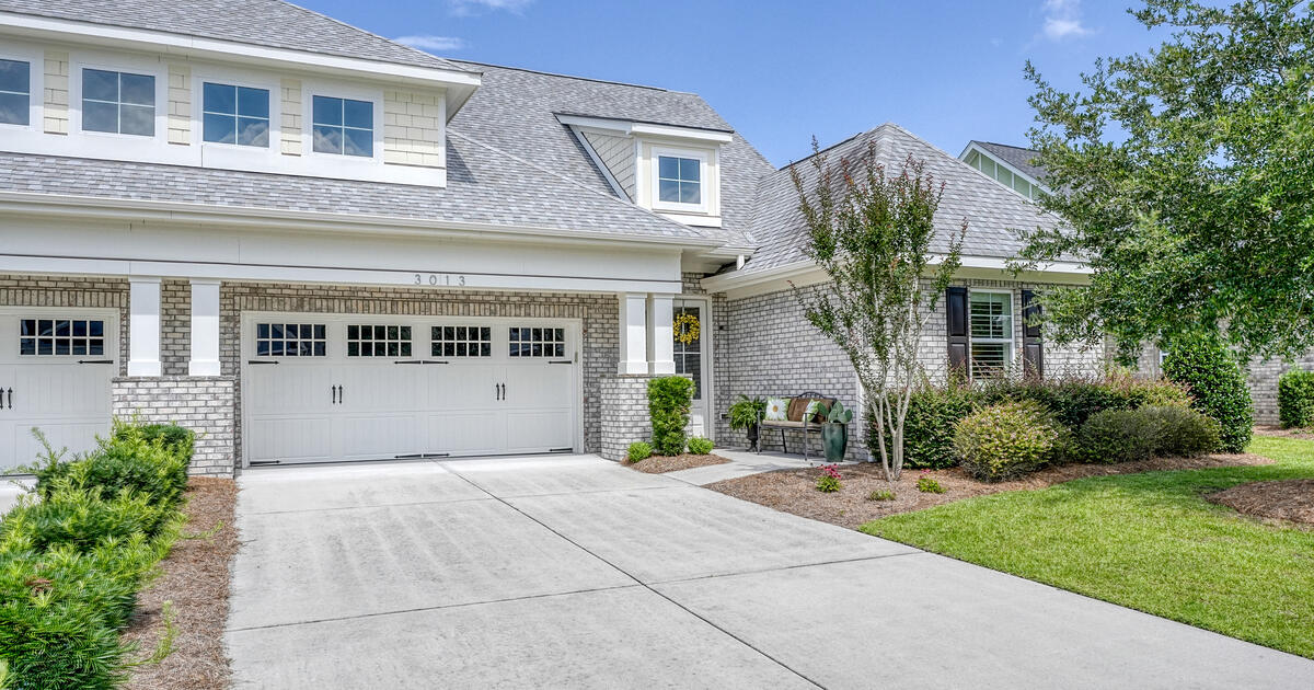 3013 Eno Lane, Leland, NC 1,880 sq. ft. Palmetto I Townhome in Park Landing II Neighborhood FSBO