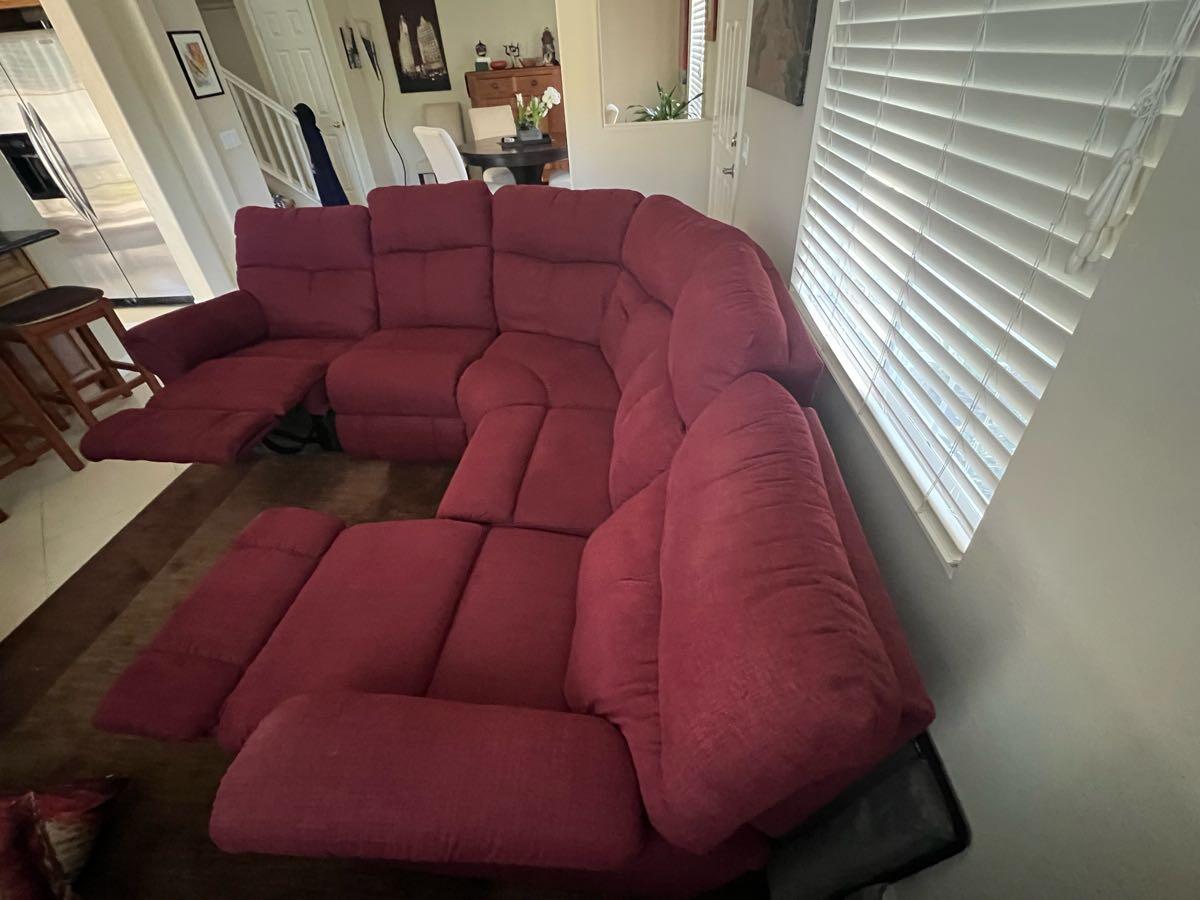 LazyBoy Sectional In Irvine CA FREE! Available Now for Free in Irvine