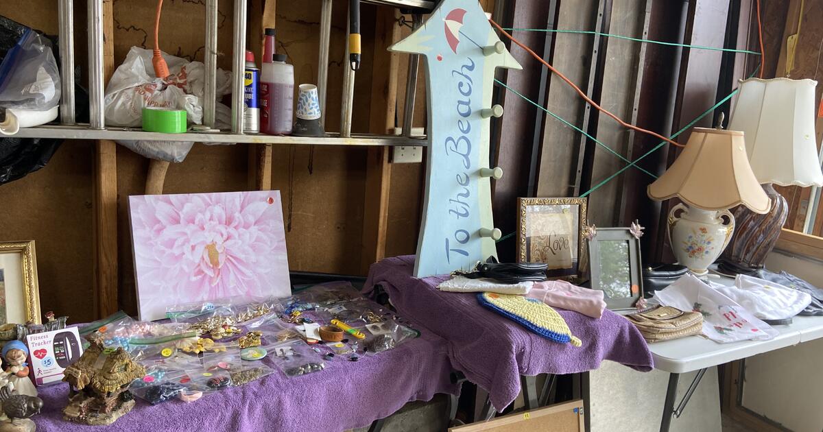 Garden art/garage sale for 1 in Fargo, ND For Sale & Free — Nextdoor