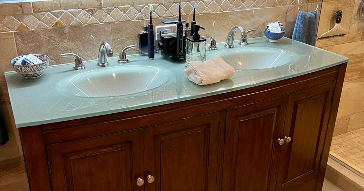 Double Sink Bathroom Vanity 60’’ with Faucets for 100 in Wilton Manors