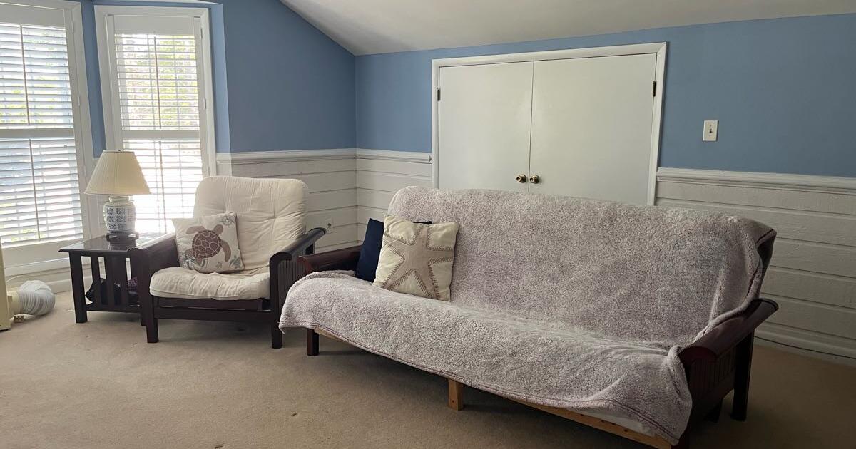 Queen futon set 4 pieces for 200 in Virginia Beach, VA For Sale