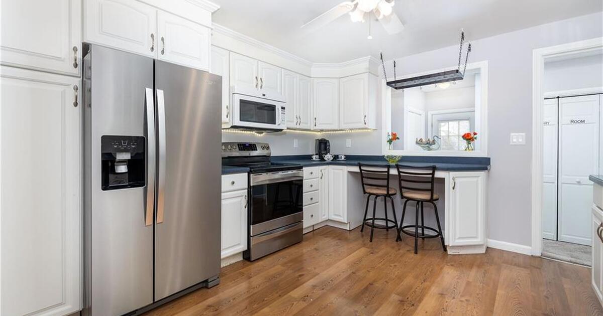 For Sale 599 Nott St. Wethersfield in Wethersfield, CT For Sale