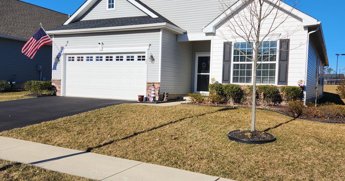 House For Sale in the Venue At Lighthouse Station Barnegat NJ for