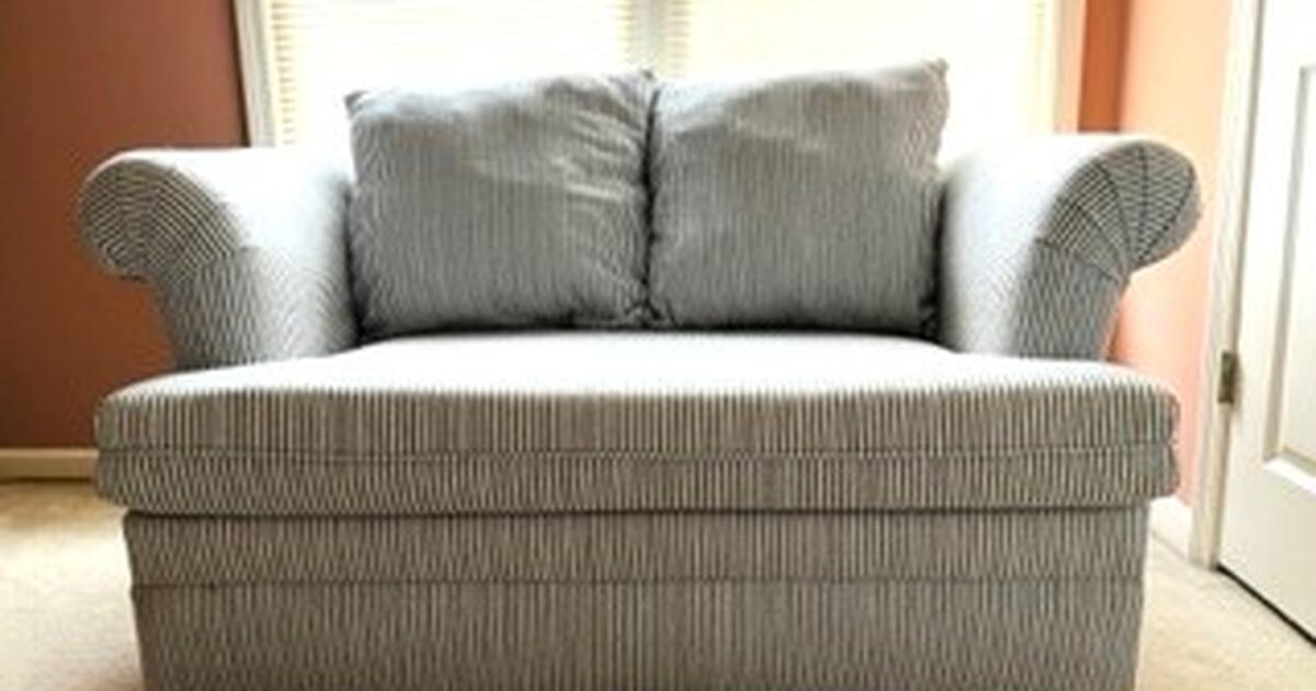 Loveseat Sleeper Sofa for 80 in Kennesaw, GA For Sale & Free — Nextdoor