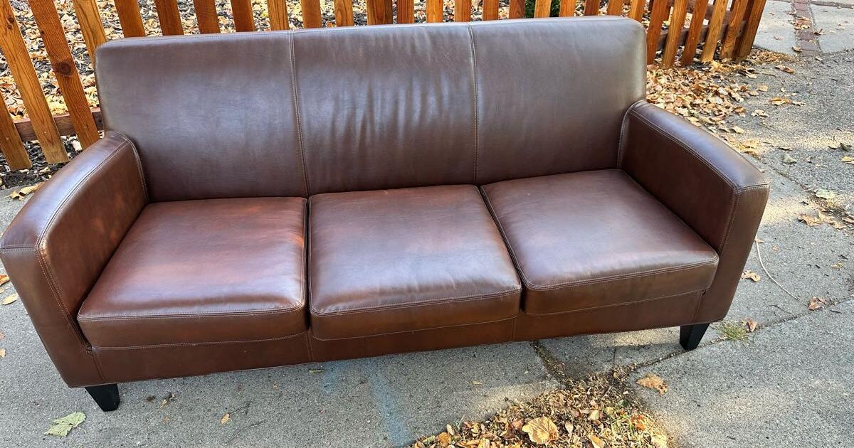 Free Small Leather Couch For Free In Minneapolis MN For Sale Free Free small leather couch for free in minneapolis mn for sale free