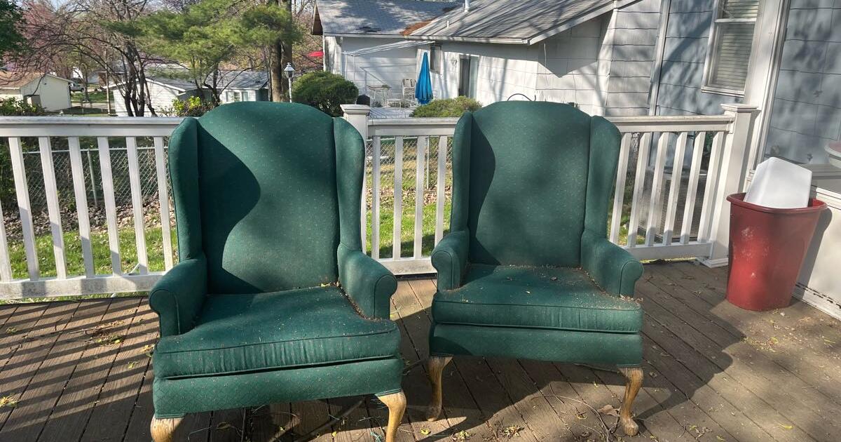 Nice chairs in good condition for Free in Maryland Heights, MO Finds — Nextdoor