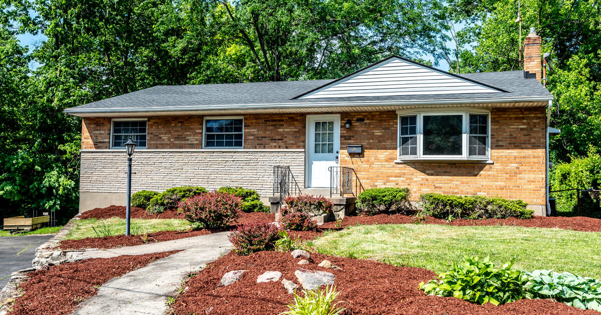 4 Bedroom Home for Sale 6696 Greentree Drive, Finneytown, Ohio 45224 for 275000 in Lebanon