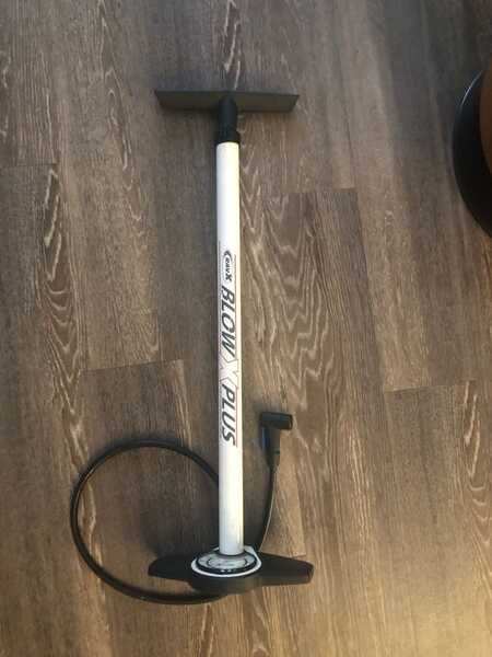 Ravx bike top pump