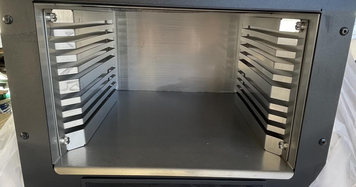 Seared Steaks and More... BRAND NEW.. smokeless infrared Broiler, Flame