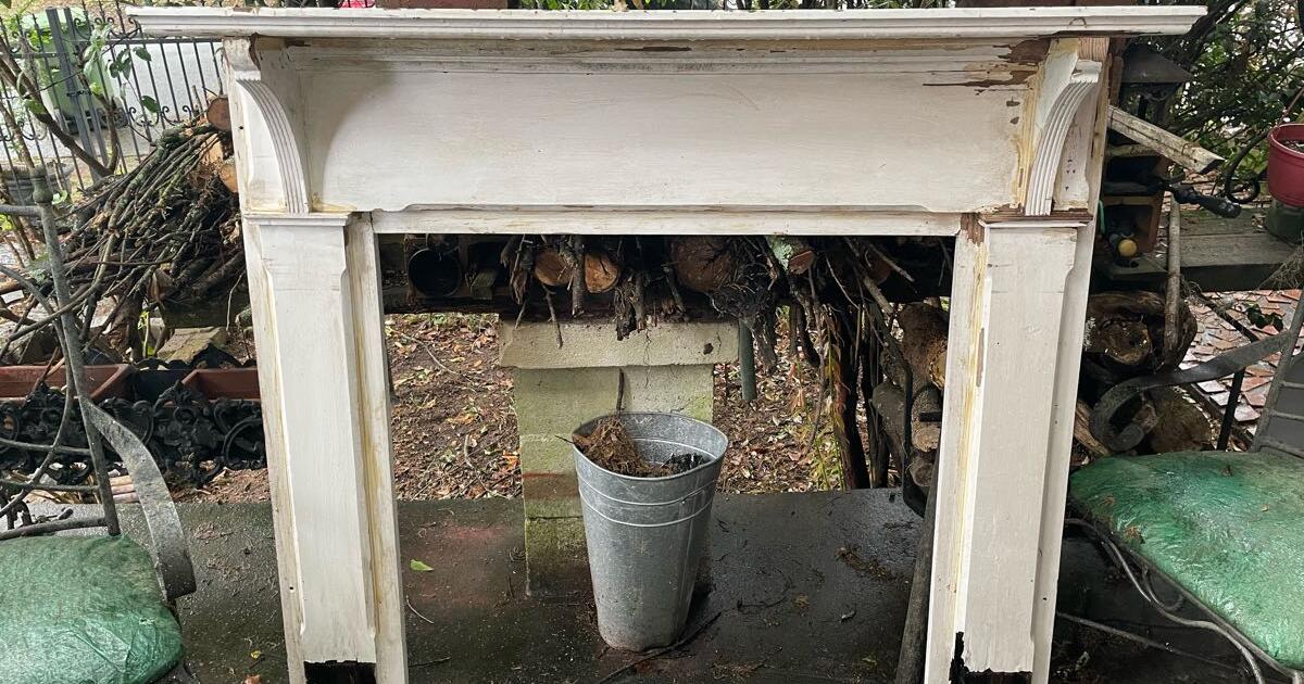 Vintage fireplace mantel for 35 in Atlanta, GA Finds — Nextdoor