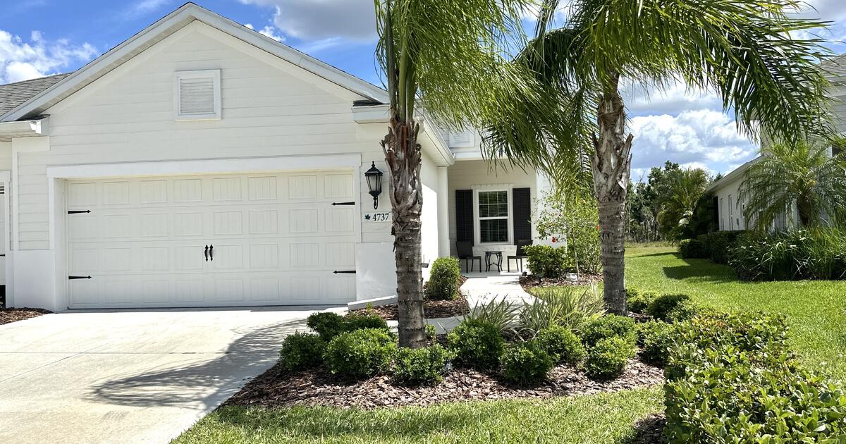 FSBO Silverleaf Community Neal Homes Paired Villa Tidewater Model