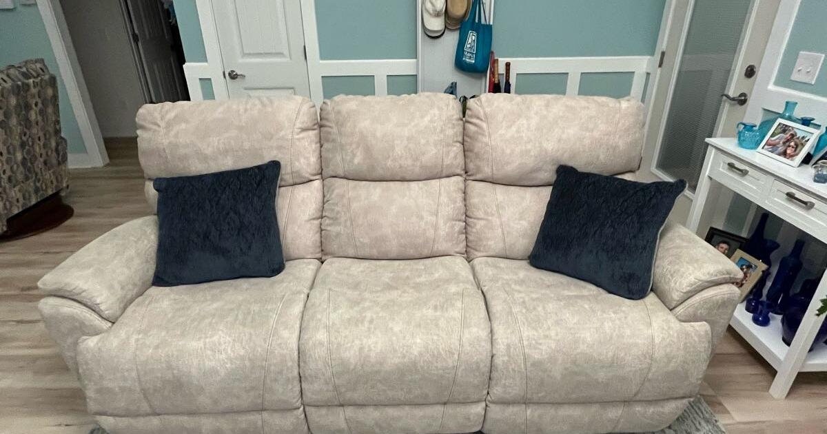 LaZBoy reclining sofa w/battery pack for 1150 in Wilmington, NC