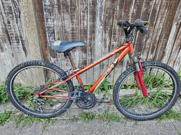 Apollo XC24 24inch Wheels Bike. Spares Or Repairs For 5 In London Engl For Sale Free Nextdoor