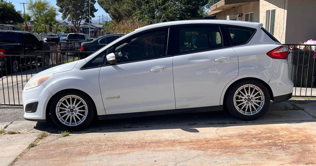 $2500 good running 2013 ford hybrid cmax for $2500 in Las Vegas, NV ...