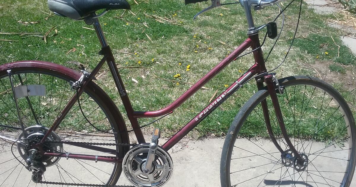 schwinn tourist road bike