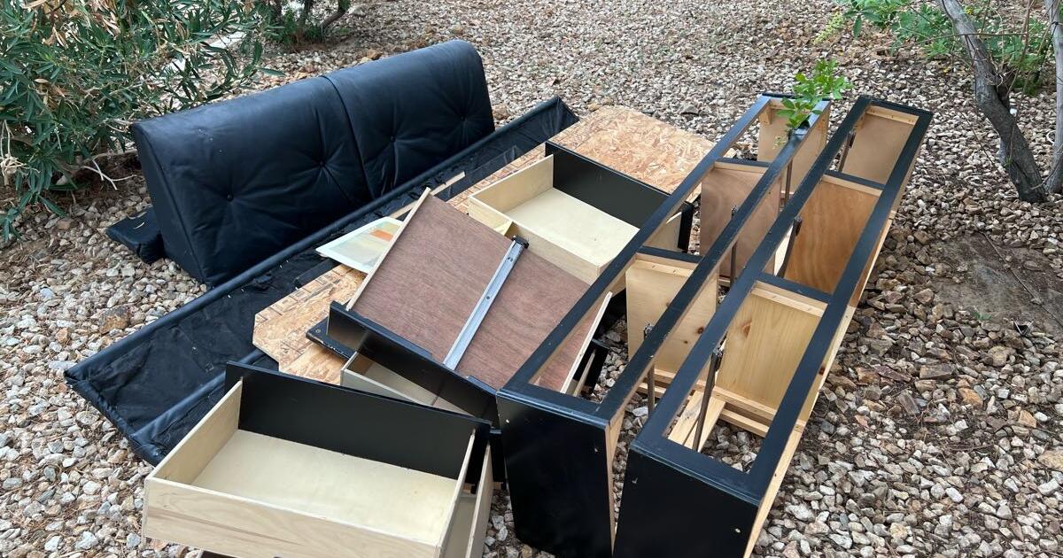 Super single waterbed frame with 6 Drawers for Free in Henderson, NV