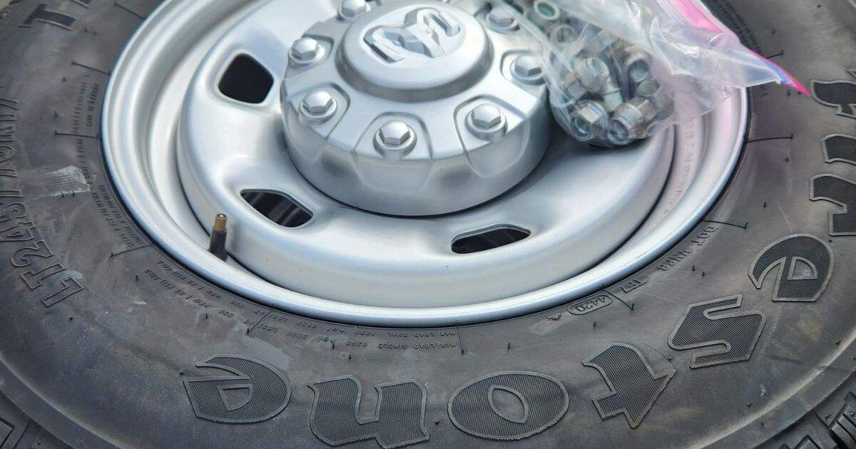 4 LT245/70R17 Tires for 280 in Corpus Christi, TX For Sale & Free