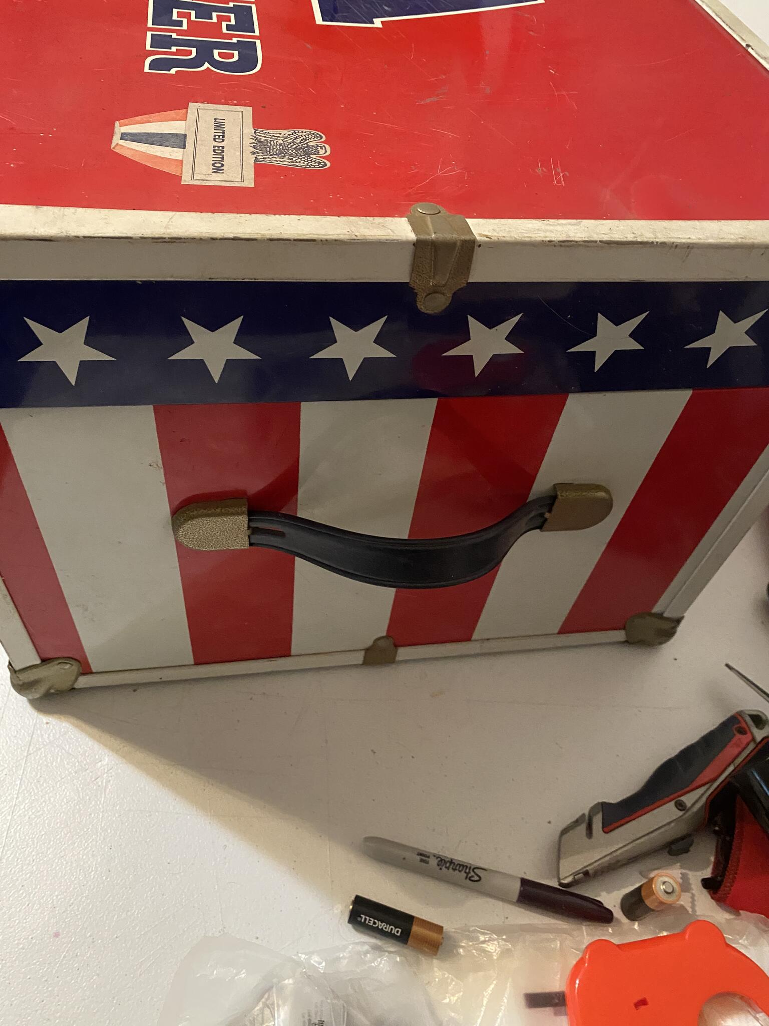 Vintage 1983 Joshua Enterprises USA Team Locker Trunk Limited