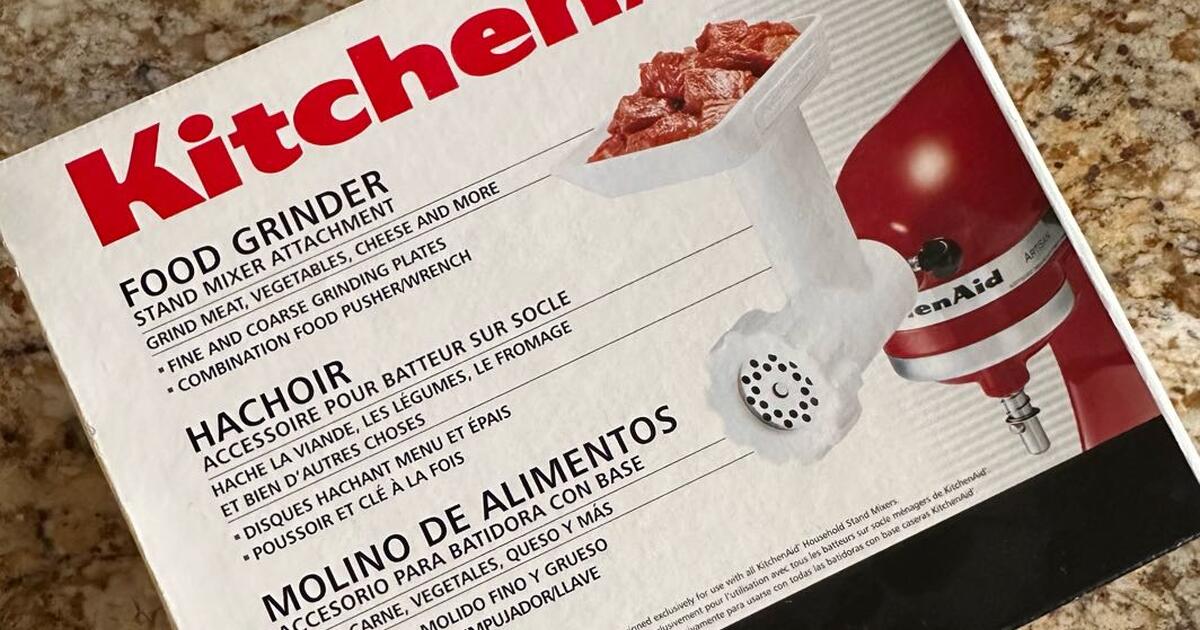 ** NEW IN BOX ** KitchenAid grinder attachment for meat, veg, cheese