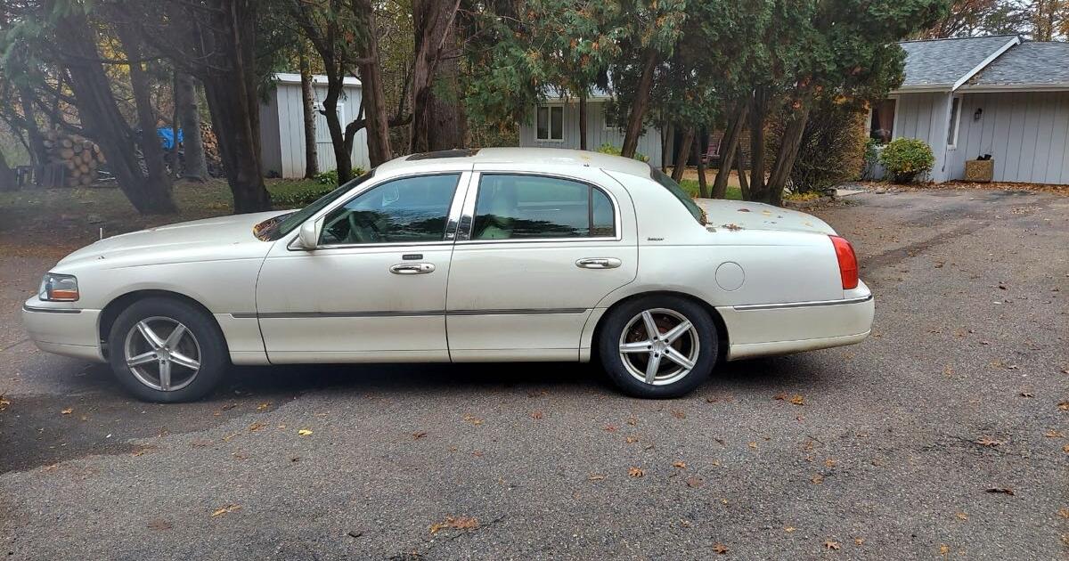 Car for Sale 4,000 or best offer for 4000 in Stillwater, MN For