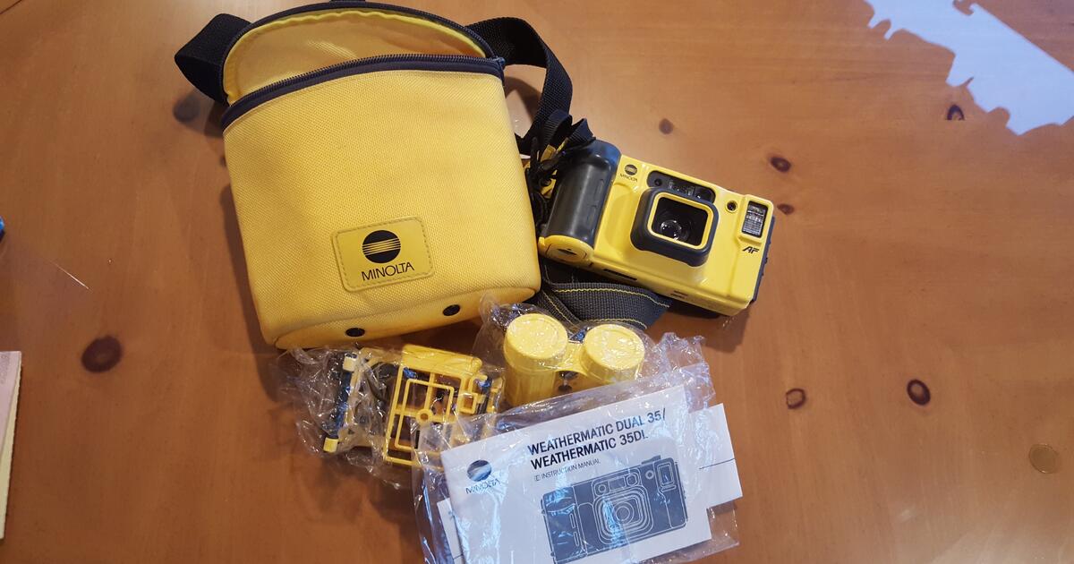 Minolta Weathermatic Dual 35 AF Underwater Film Camera w/ Strap for 30