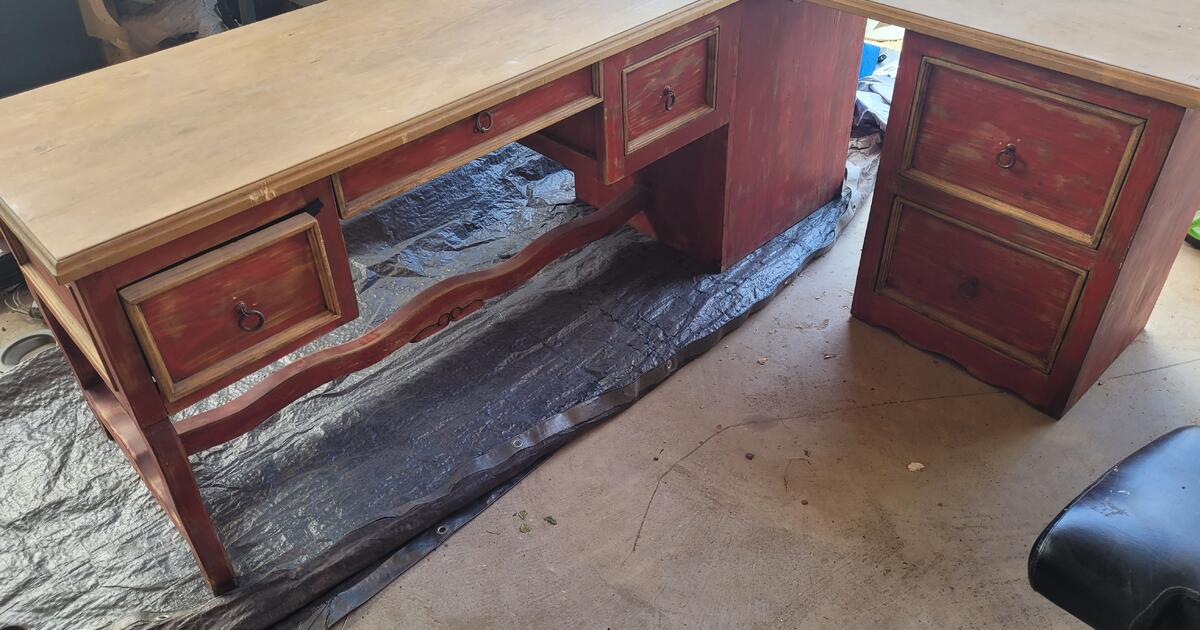 Rustic Desk made in Mexico for 100 in Las Cruces, NM For Sale & Free