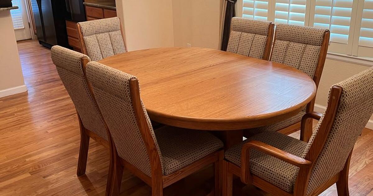 Free Woodley’s Solid Oak Dining Room Table, Chairs and Hutch. for Free