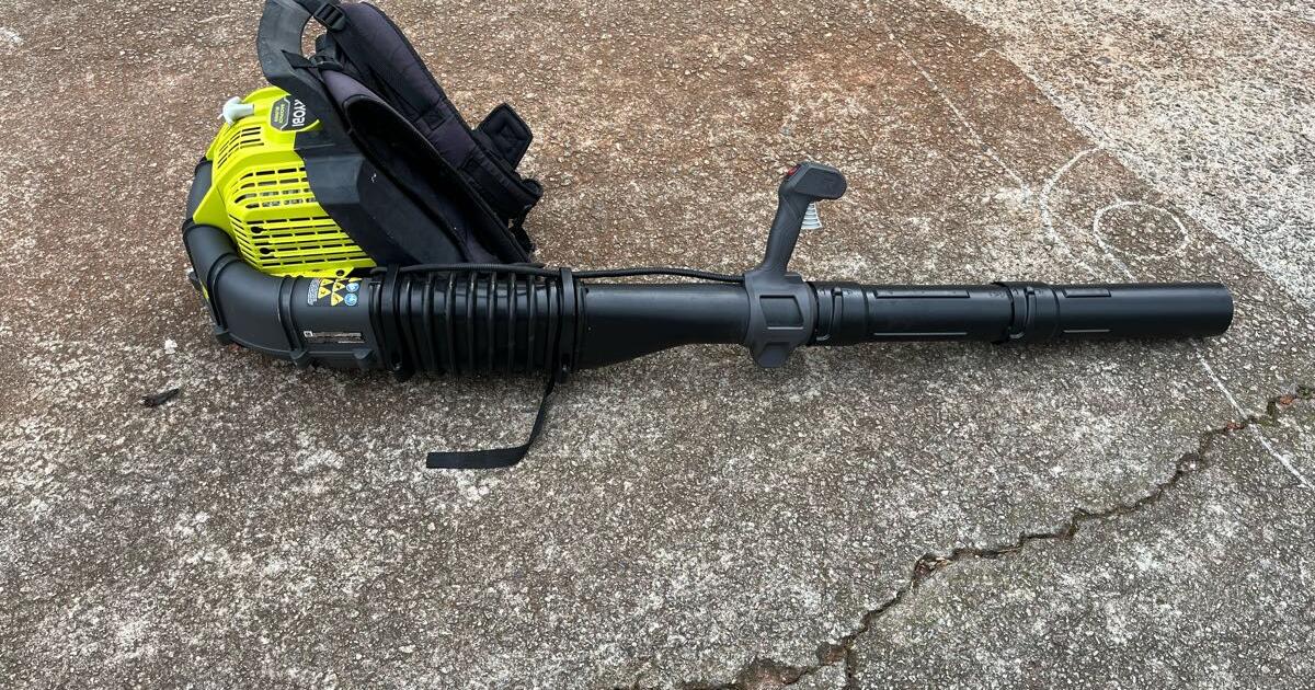 RYOBI 175 MPH 760 CFM 38cc Gas Backpack Leaf Blower used 100 for 100