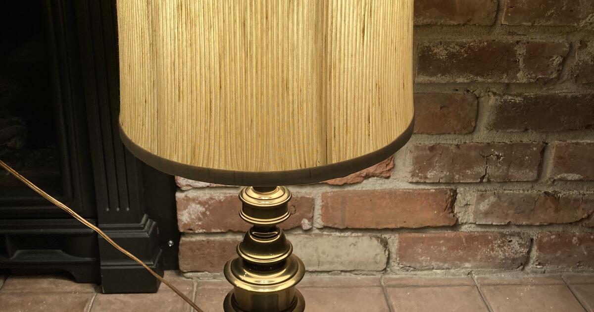 Brass Lamp with 3 Way Switch for 29 in Seattle, WA For Sale & Free