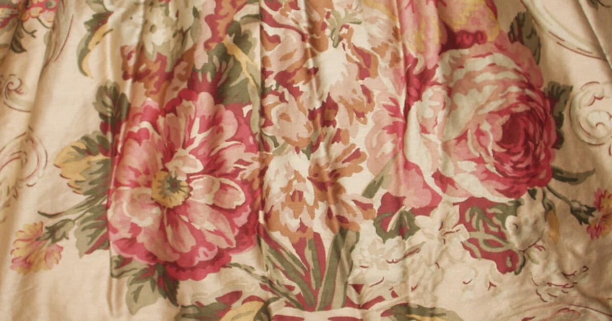 Ralph Lauren Bed Skirt Full/Double for 20 in Santa Cruz, CA For Sale