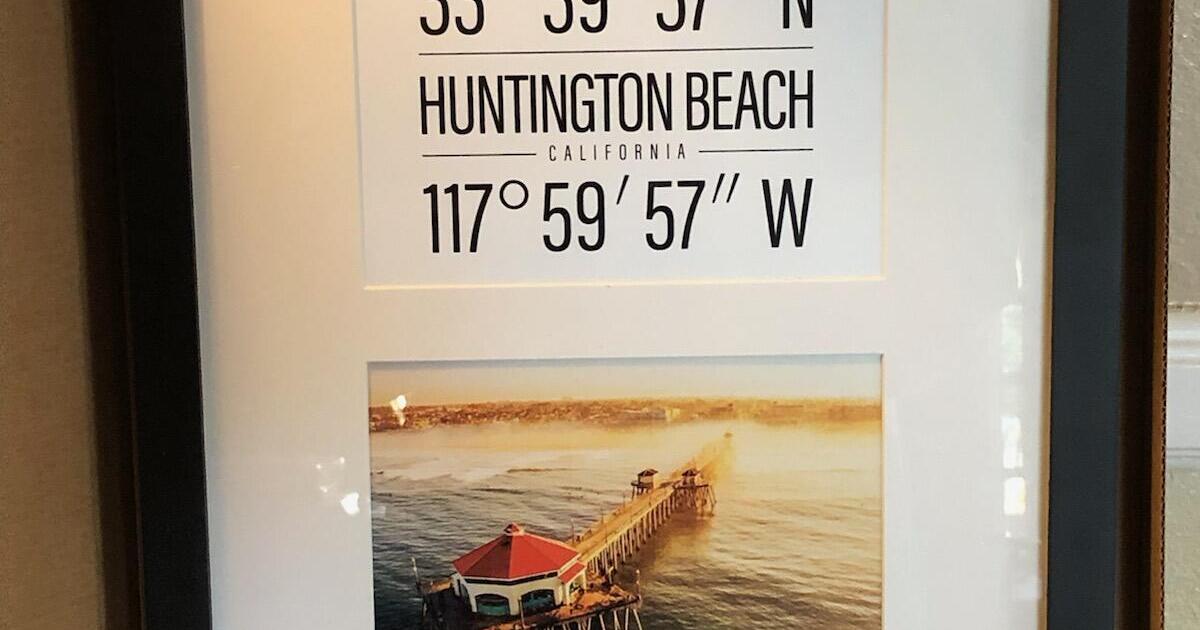 **BRAND NEW in Package** HUNTINGTON BEACH Large 14"x11" Artwork Black