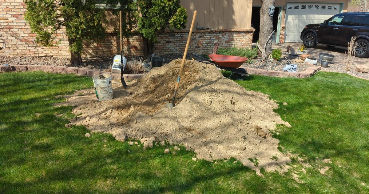 about-2-cubic-yards-of-clay-sand-fill-free-for-free-in-golden-valley
