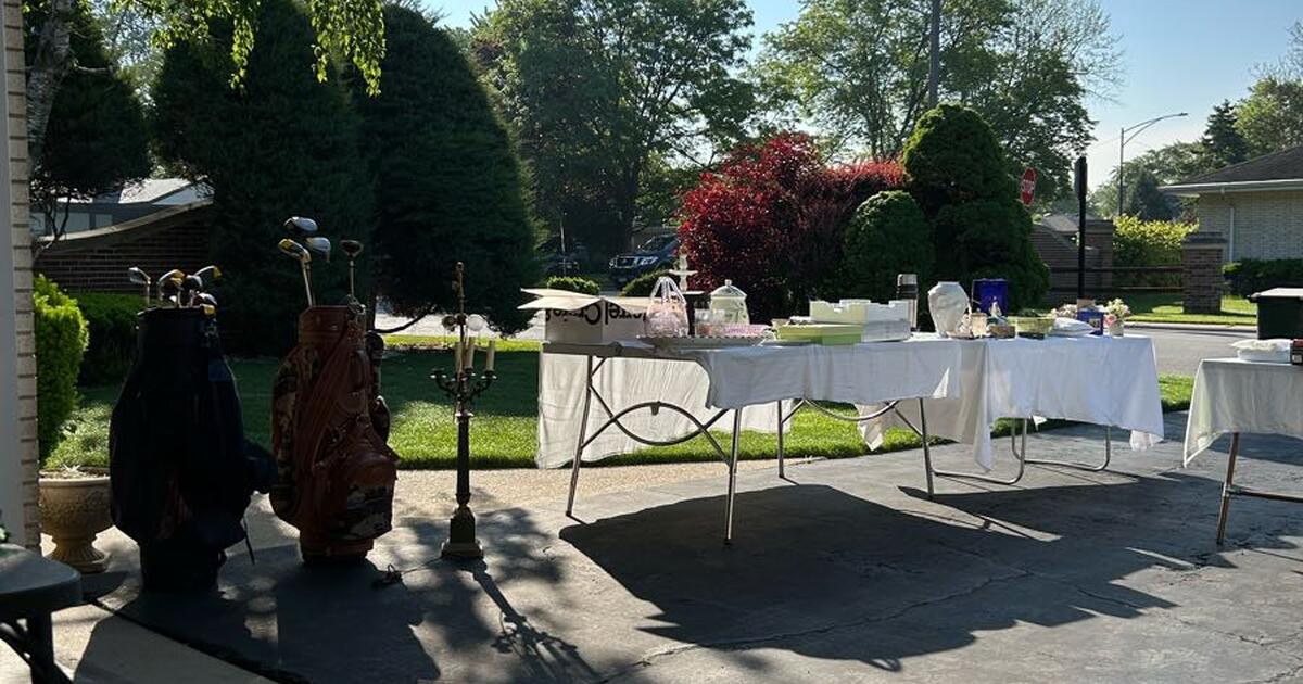 Niles Community Garage Sale for Free in Chicago, IL For Sale & Free — Nextdoor