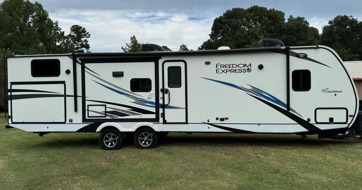 2020 320bhds Coachmen Freedom Express RV for $29000 in Madison, GA ...