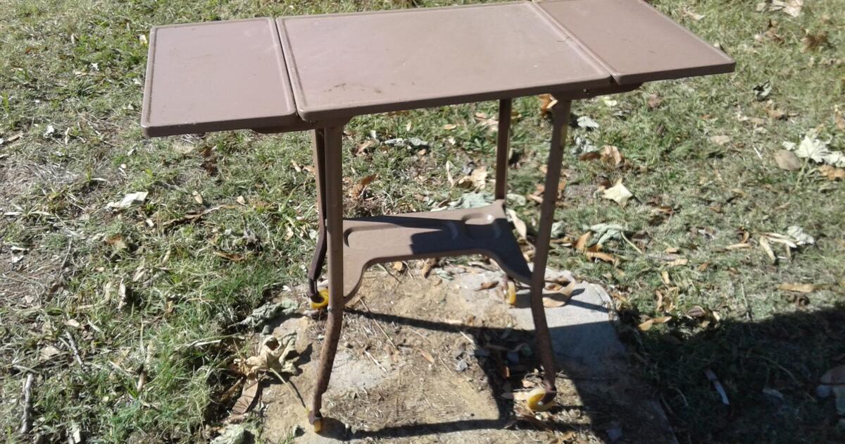 typing-stand-for-free-in-olive-branch-ms-finds-nextdoor