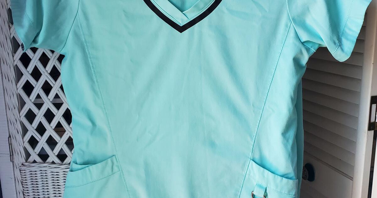 Healthcare Work Scrubs for 10 in Fresno, CA For Sale & Free — Nextdoor