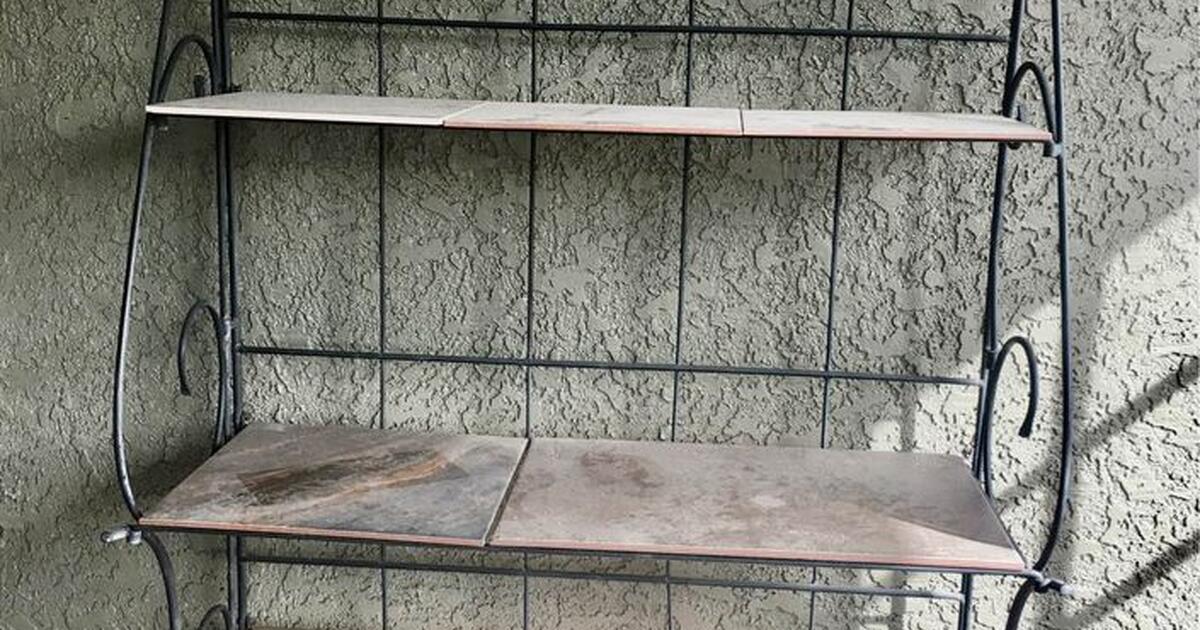 RusticStyle Iron Baker's Rack Great for Indoor or Outdoor Use for 25