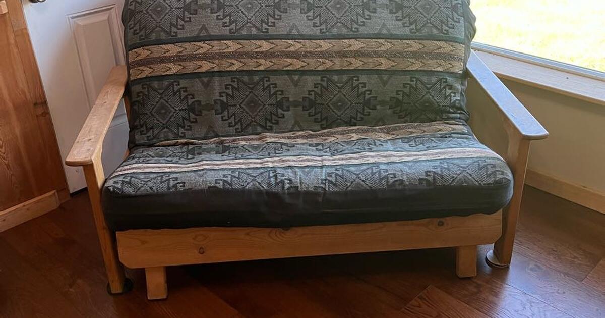 2futons for 10 in Bigfork, MT Finds — Nextdoor