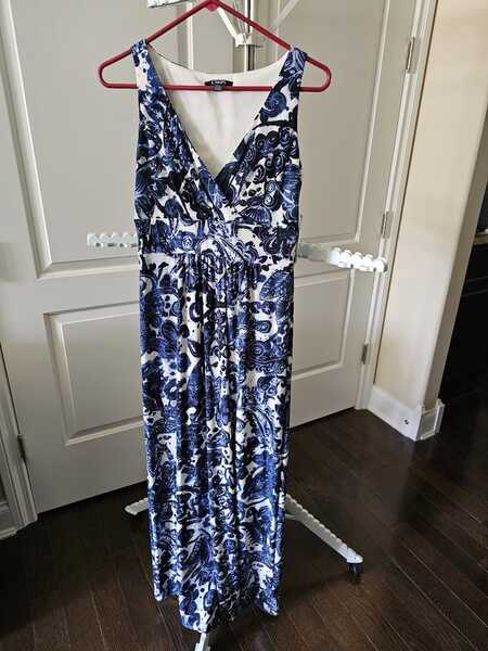 Women's Sz S New Chaps Maxi Dress For $15 In Carmel, IN | For Sale & Free Nextdoor Women's Sz S New Chaps Maxi Dress For $15 In Carmel, IN | For Sale & Free Nextdoor
