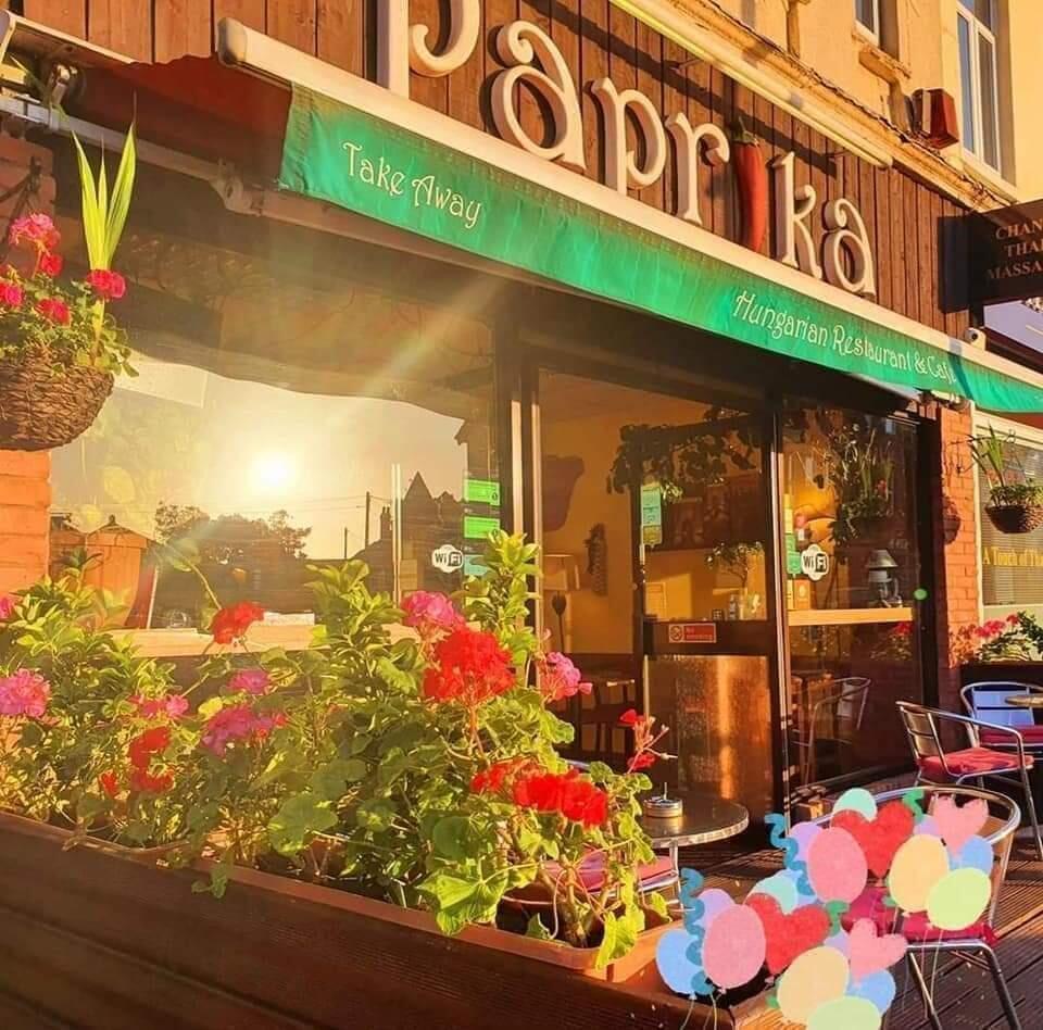 Paprika restaurant online