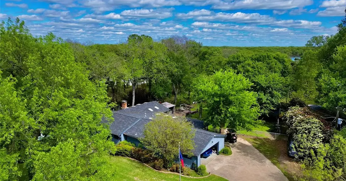 House for Sale 150 Club Cir East Tawakoni for 699500 in Point, TX