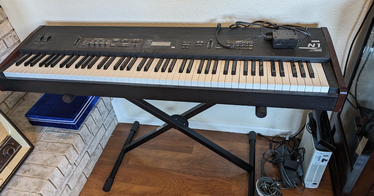N1 (88 keys synthesizer) for Free in Centennial, CO For Sale
