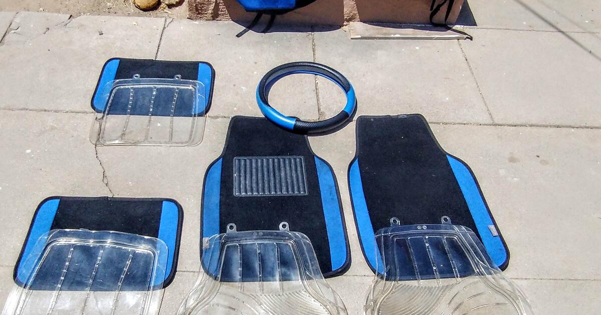 Rugs,Black/Blue,with matching seat covers,matchingSteering wheel cover